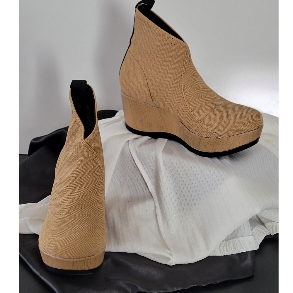 Charleston Sumter Knit Wedge Platform Ankle Boots Size 8 Made in Mexico‎